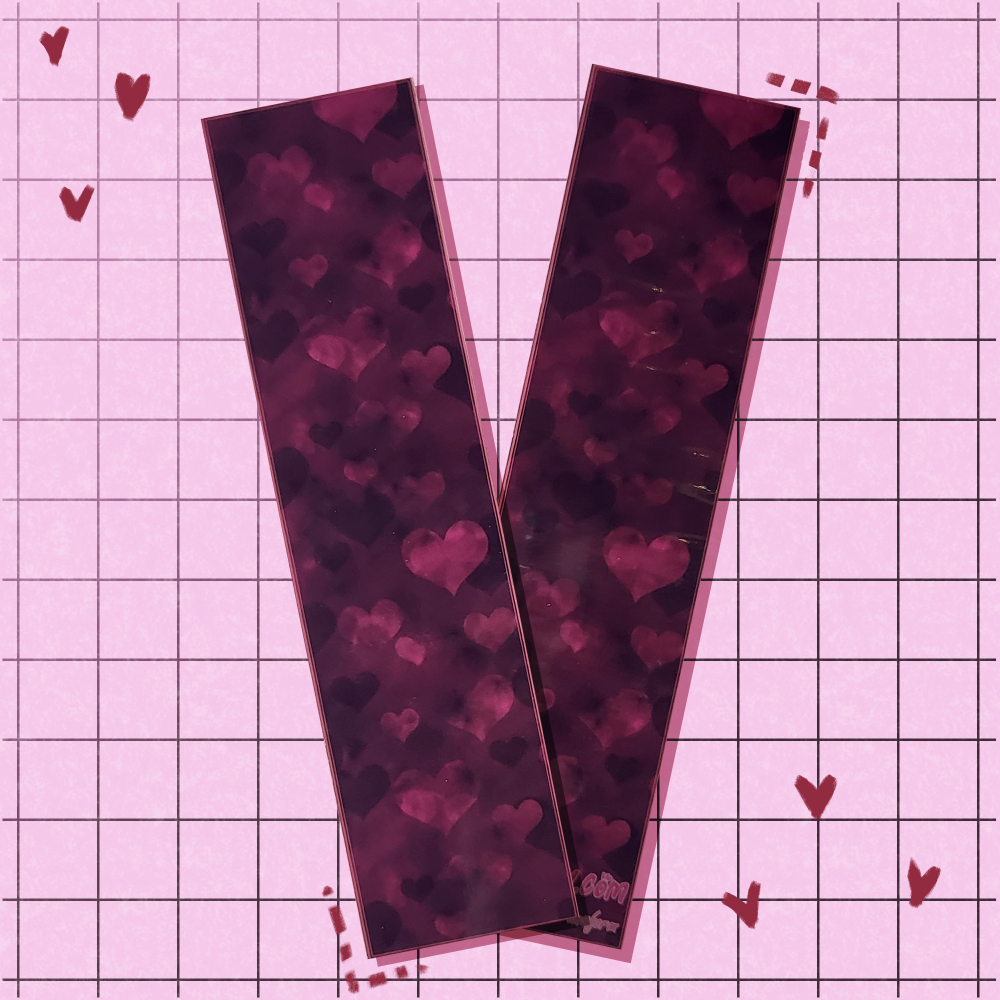 Saucy Plum Hearts Bookmark - Image 1